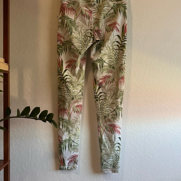 Mono b Yoga pants size small - Picture 5 of 7